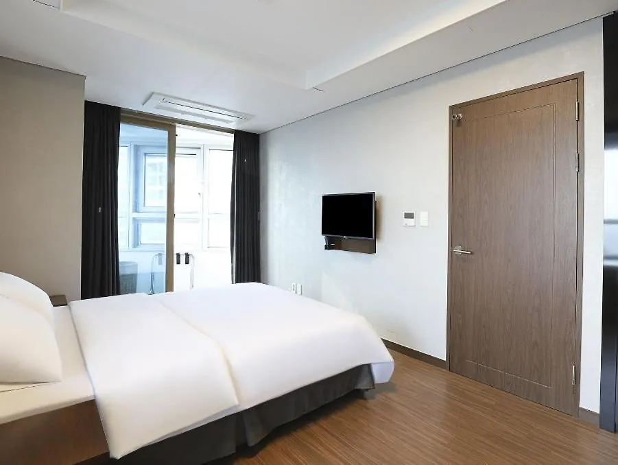 Haeundae Wide Ocean View & Residence Busan