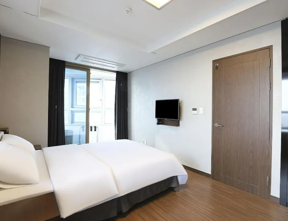 Haeundae Wide Ocean View & Residence Busan