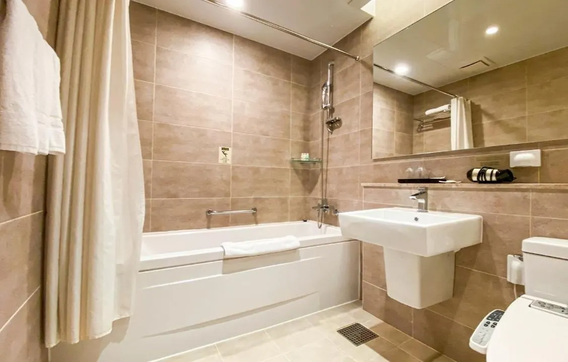 **** Hotel Haeundae Wide Ocean View & Residence Busan South Korea